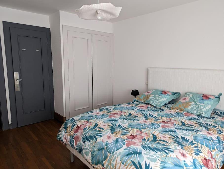 Appartement Plein Centre Saint Die Des Vosges Bagian luar foto